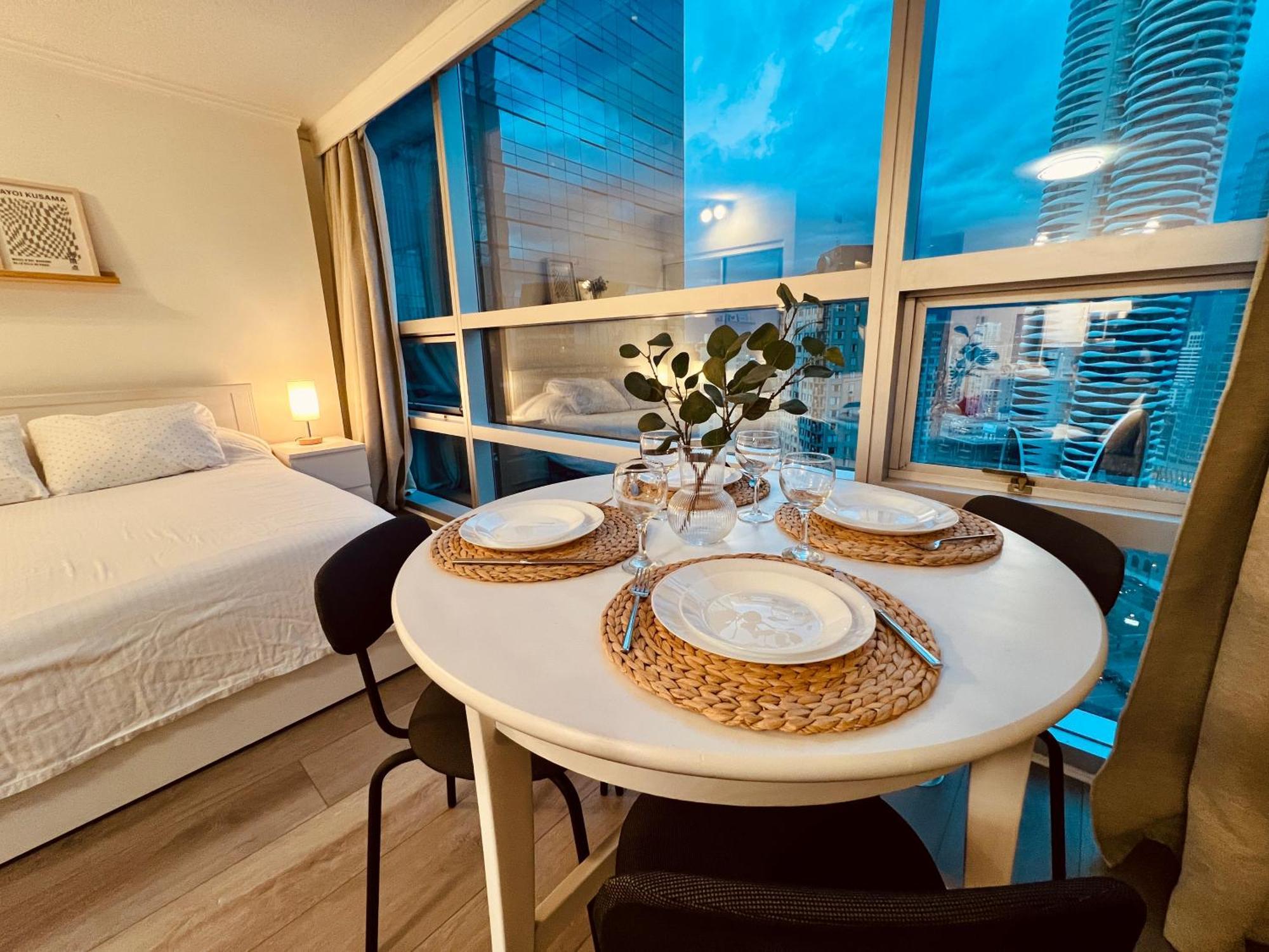 밴쿠버 Stunning Skyline Views In A Cozy And Stylish Abode 아파트 외부 사진