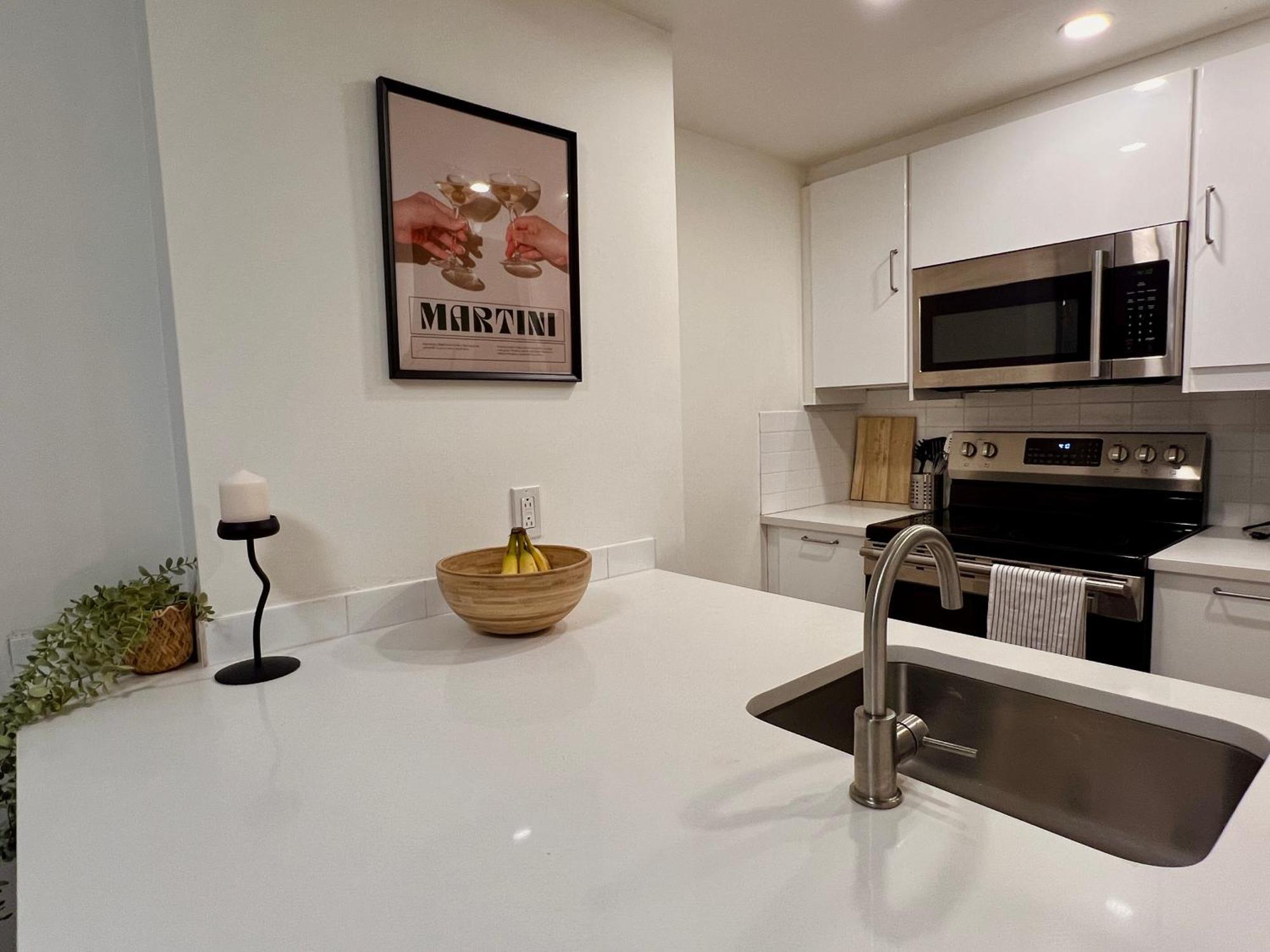 밴쿠버 Stunning Skyline Views In A Cozy And Stylish Abode 아파트 외부 사진